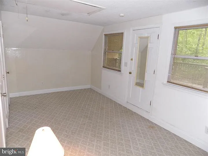 135 Land Or Dr — Photo 7