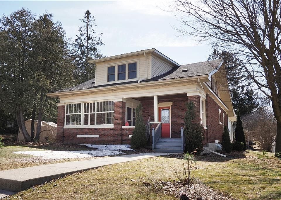 1st image of 33 Main St E