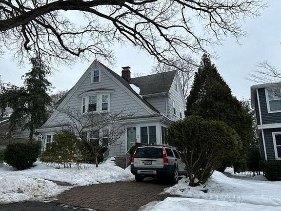 3rd image of 48 Rural Ave