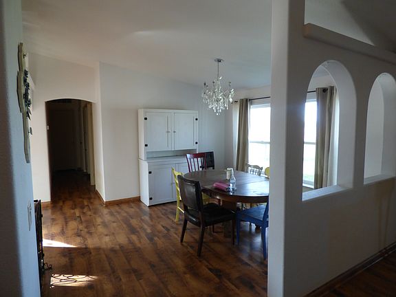 Entry/ Dining room