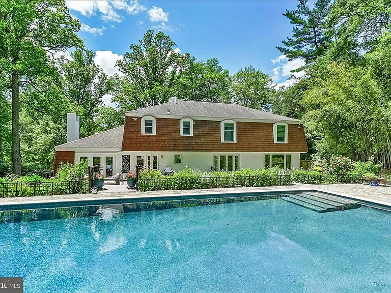 482 Gypsy Ln — Photo 43