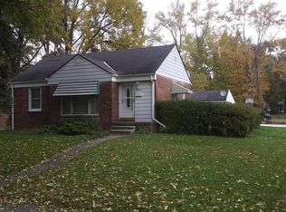 26750 N River Park Dr, Inkster, MI 48141