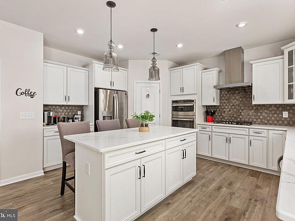 3rd image of 9312 Spring Hill Ln