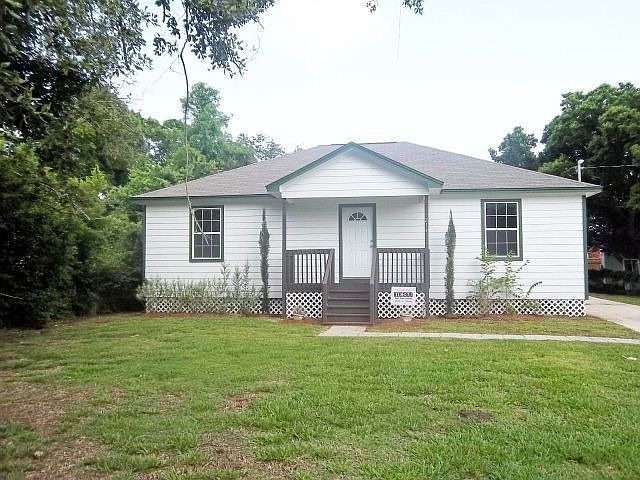 1st image of 214 N Shady Oaks St