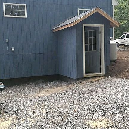 Bulkhead access to basement 