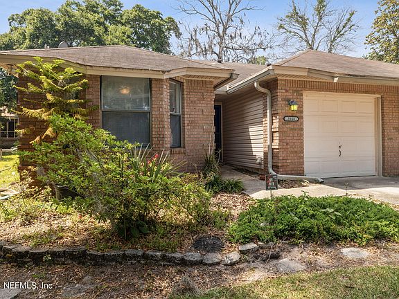 3rd image of 3940 ARBOR LAKE Circle