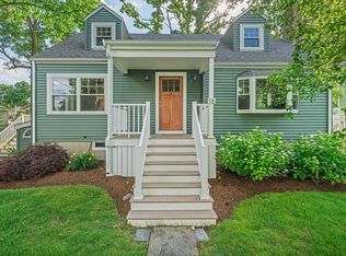 16 Rockefeller St, Randolph, MA 02368