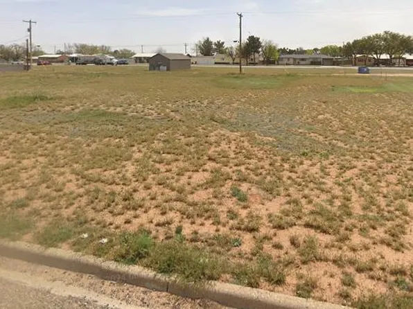 N 1st, Tahoka, TX 79373