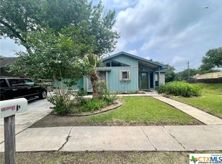 131 Byron Ln, Victoria, TX 77901