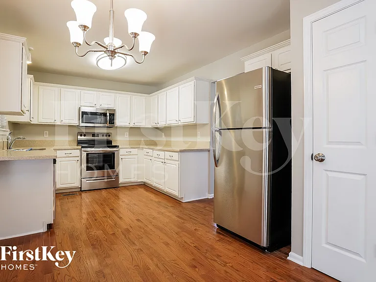 3211 Bardwell Rd — Photo 5