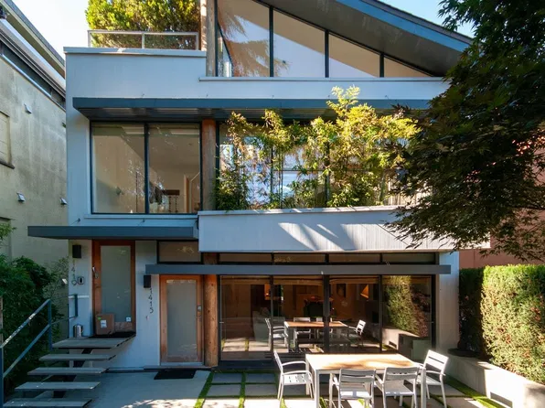 1415 Maple St, Vancouver, BC V6J 3S1