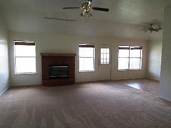 2nd image of 1204 Creek St