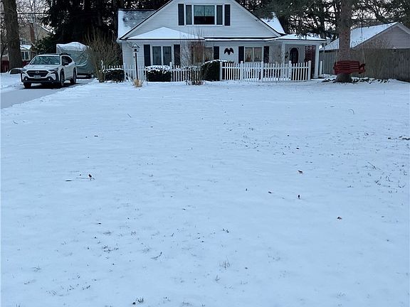 2nd image of 207 Coolidge Rd