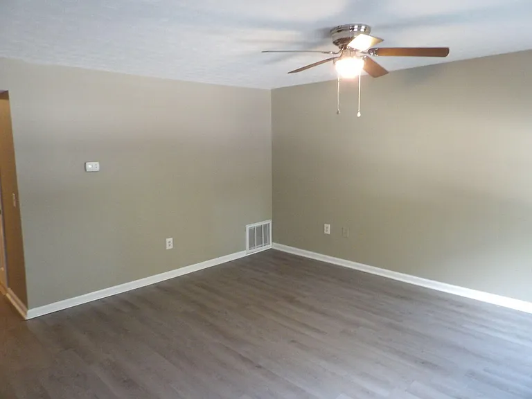 244 Meadowview Dr #12 — Photo 10
