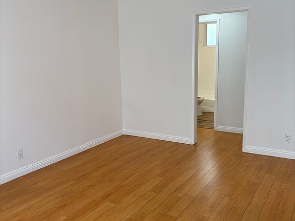 5th image of 437 Palm Dr APT A
