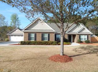 1505 Meadow Mist Ct, Loganville, GA 30052