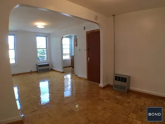 Rented by Bond New York | media 15
