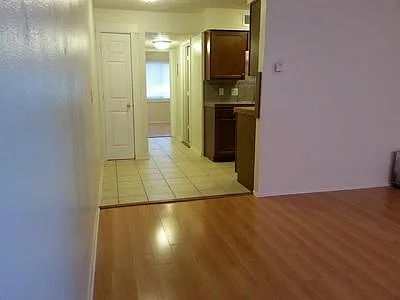 807 N 45th St #3 — Photo 5