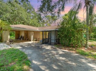 2101 E 6th St, Lehigh Acres, FL 33936