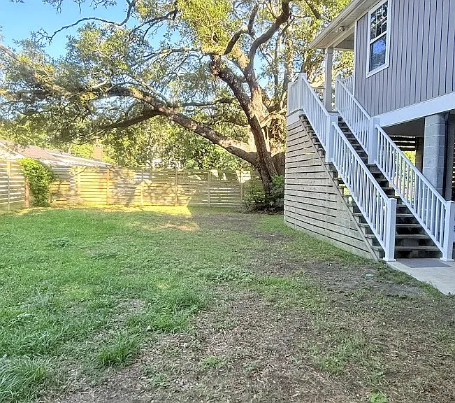 406 Caverly Ln — Photo 10