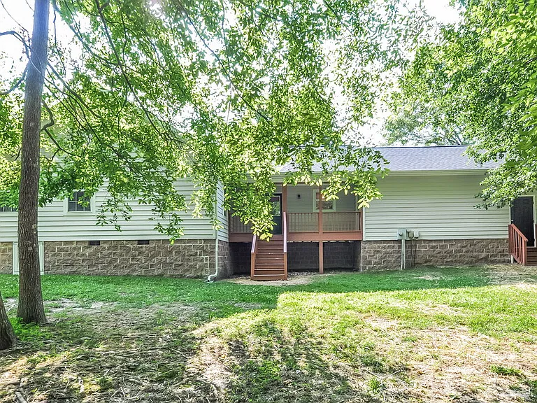 901 Perry Howard Rd — Photo 16