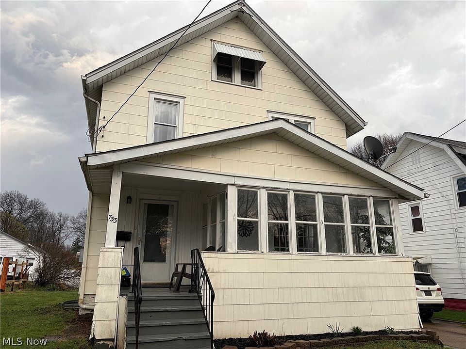 1st image of 733 Damon St