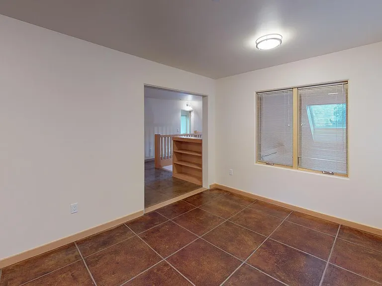 6540 Valley View Rd — Photo 10