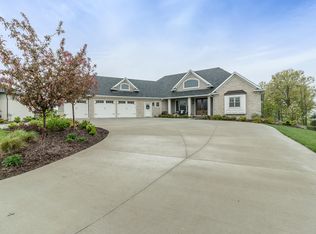 5612 Lightpost Dr, Columbia, MO 65201