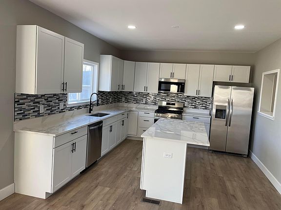 3rd image of 2435 Strimple Ave