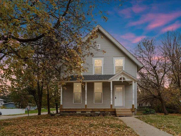 502 S 2nd Ave, Washington, IA 52353