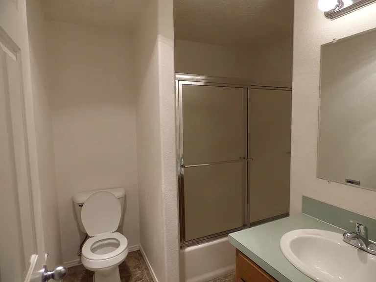 4811-4813 Cougar Ct SE — Photo 10
