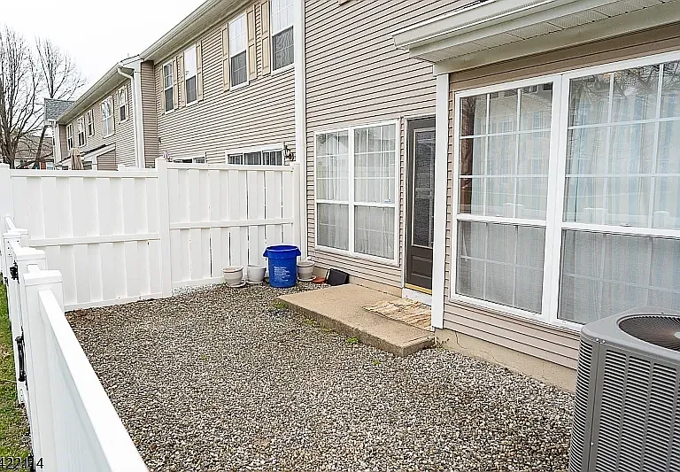 12 Diaz Ct #12 — Photo 19