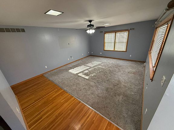 5th image of 615 Blake St