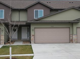 3034 Riviera St SW, Cedar Rapids, IA 52404