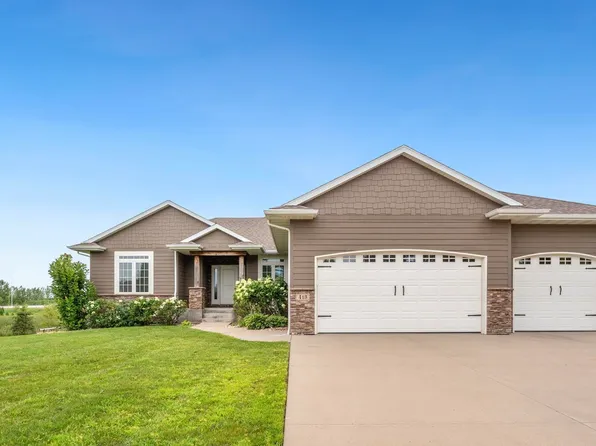 413 E 77th St, Sioux Falls, SD 57108