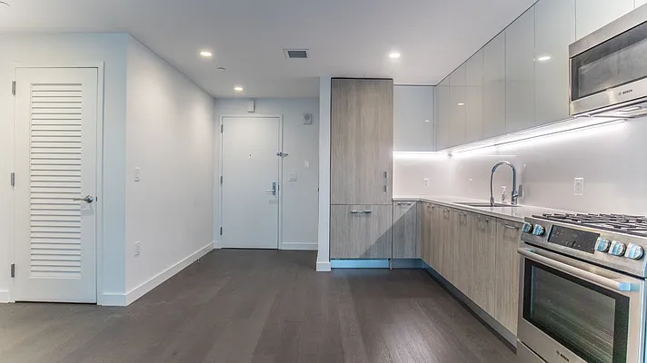 Rented by Century Homes Realty Group LLC | media 8