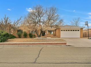 5421 Edwards Dr NE, Albuquerque, NM 87111