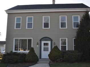 1 S Hiawatha Cir, Sheboygan, WI 53081
