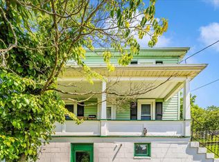 7 W B St, Brunswick, MD 21716