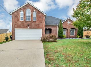 157 Mary Joe Martin Dr, La Vergne, TN 37086