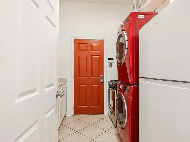 1904 Stonegrove Ct — Photo 17