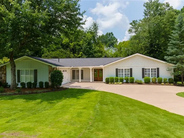 815 Fairfield Dr, Marietta, GA 30068