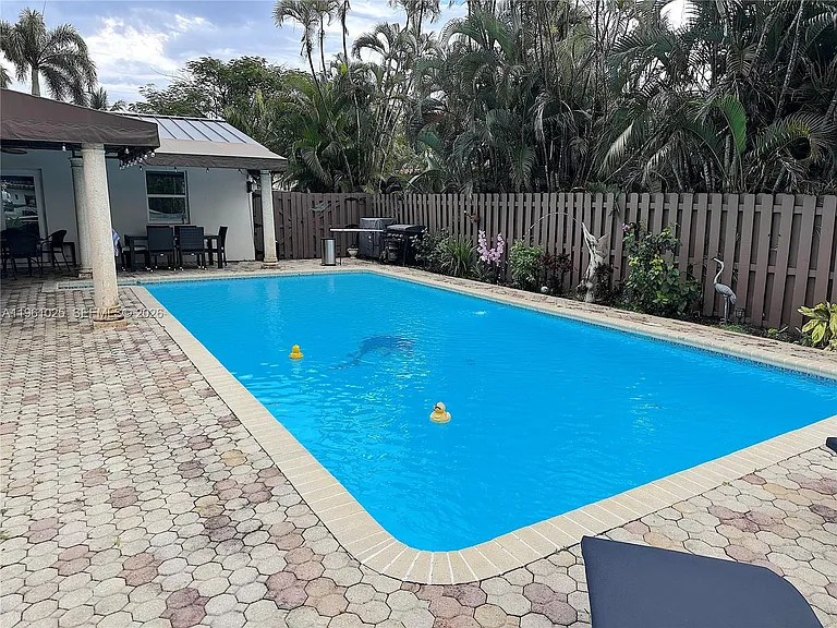 13000 Coronado Ln — Photo 21