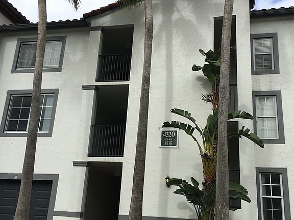 3rd image of 4320 NW 107th Ave APT 202