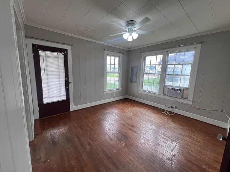 912 General Mouton Ave — Photo 11