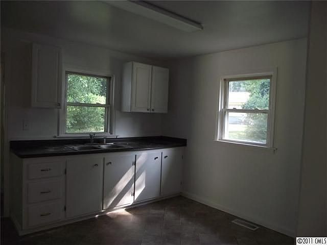 2nd image of 846 Richard Ave