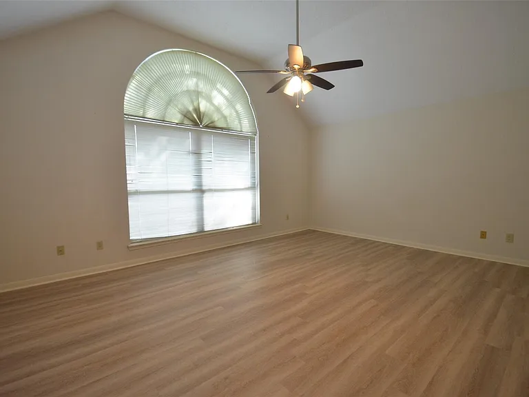13802 Rosebranch Ct — Photo 8