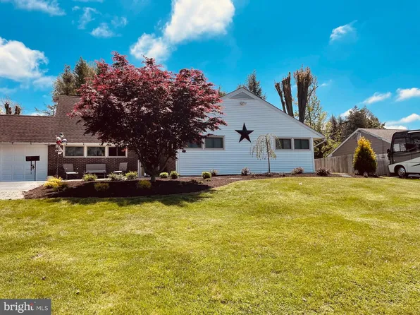 78 Forsythia Dr N #N, Levittown, PA 19056