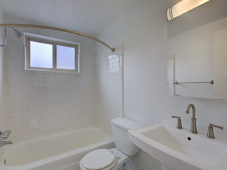 8 S Clarkson Street — Photo 23
