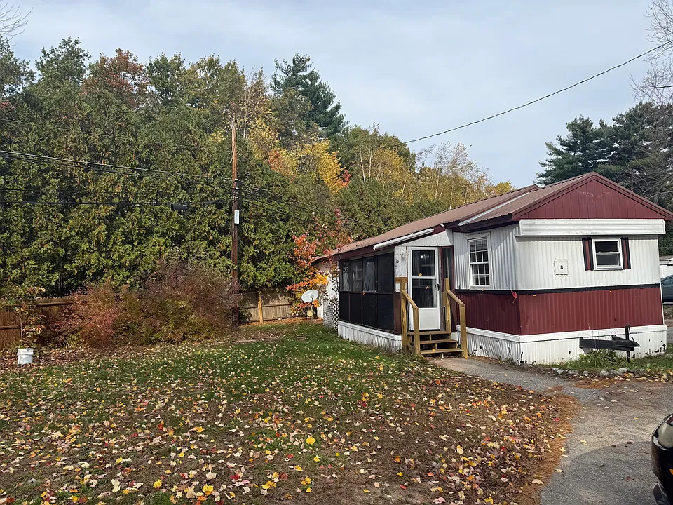 8 Periwinkle Dr
